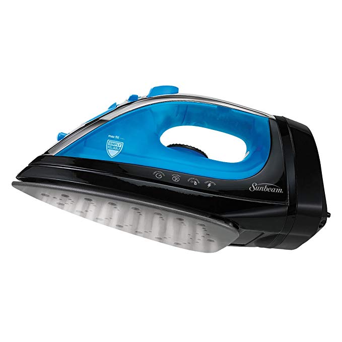 Sunbeam® Steam Master® Iron w/Retractable Cord, Blk/Blue GCSBCL-202-000, Pointed tip helps collar, cuffs and lapels, around buttons or inside pleats